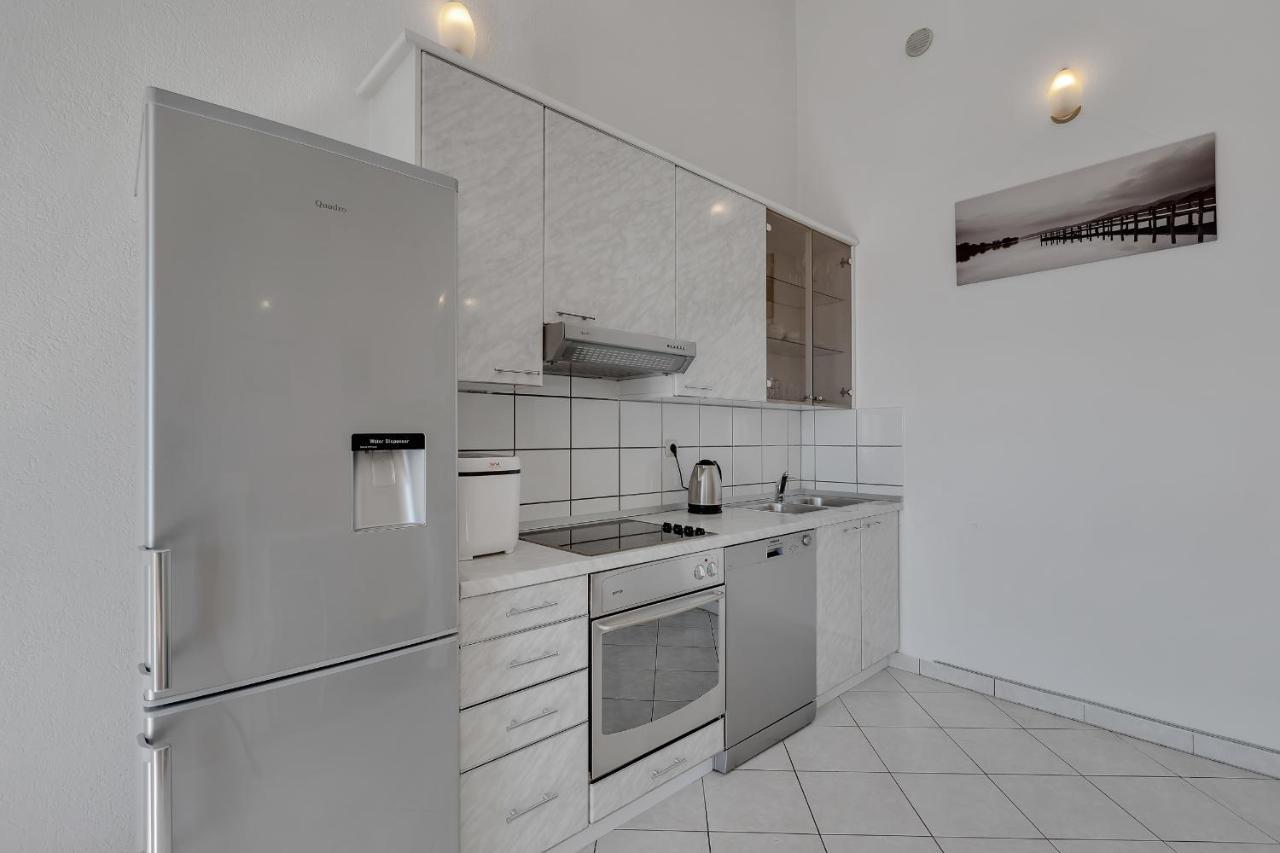 Apartman Sara Baska Voda Exterior photo